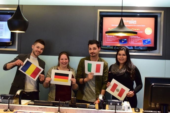 Imagen de los interiores del Hotel Ibis Nürnberg Hauptbahnhof. Foto 18