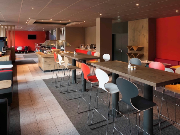 Imagen del bar/restaurante del Hotel Ibis Nürnberg Hauptbahnhof. Foto 8