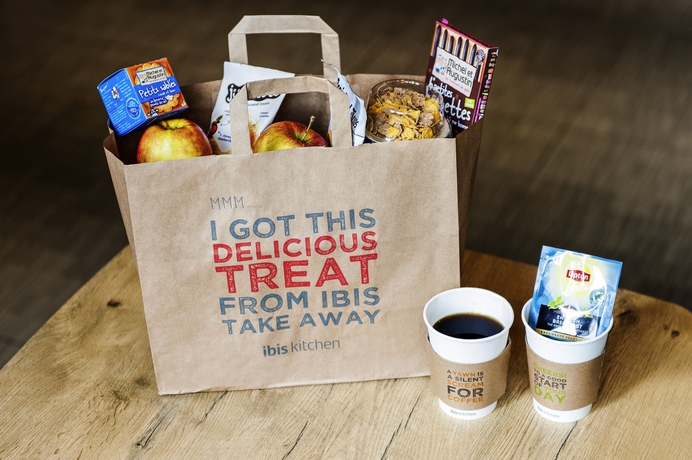 Imagen del bar/restaurante del Hotel Ibis Off Grand Place. Foto 13