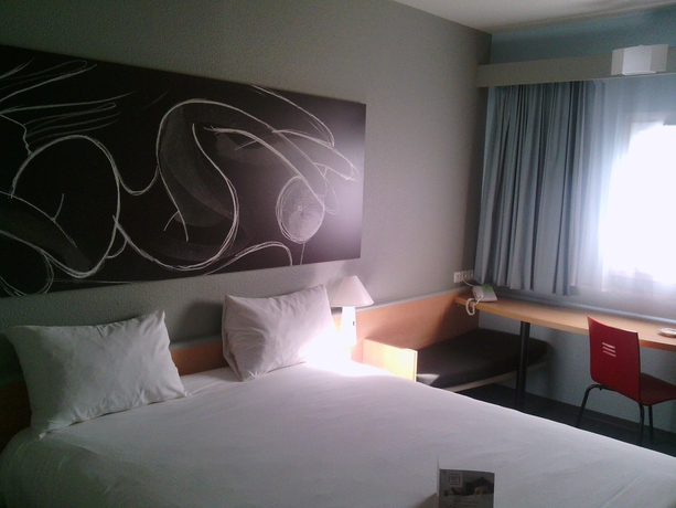 Imagen de la habitación del Hotel Ibis Orange Sud. Foto 14