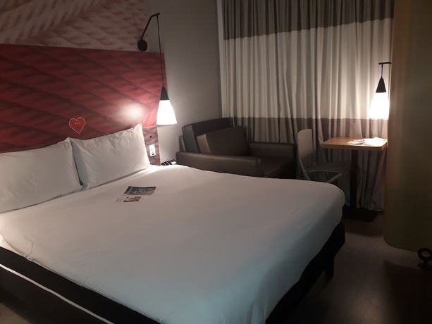 Imagen de la habitación del Hotel Ibis Osasco. Foto 11