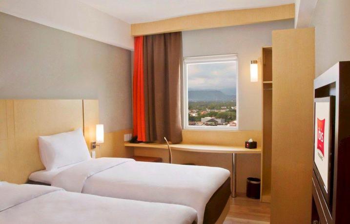 Imagen de la habitación del Hotel Ibis Padang. Foto 11