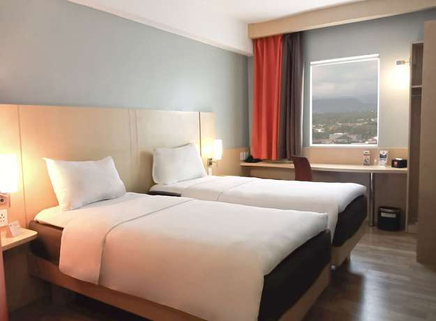 Imagen de la habitación del Hotel Ibis Padang. Foto 14