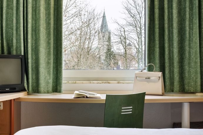 Imagen de la habitación del Hotel Ibis Paderborn City. Foto 13