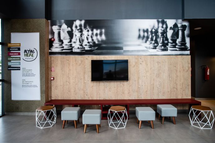 Imagen de los interiores del Hotel Ibis Palmas Avenida Jk. Foto 20