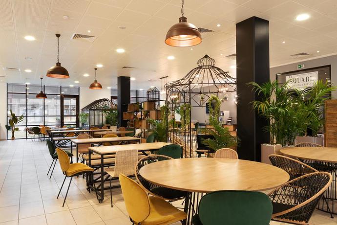 Imagen de los interiores del Hotel Ibis Paris CDG Airport. Foto 9