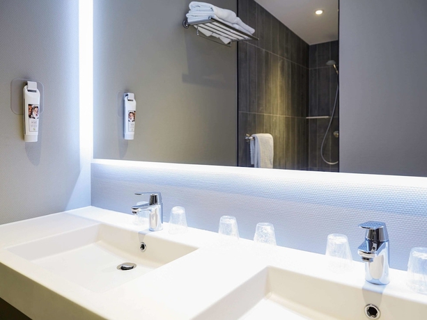 Imagen de la habitación del Hotel Ibis Paris Canal Saint Martin. Foto 14