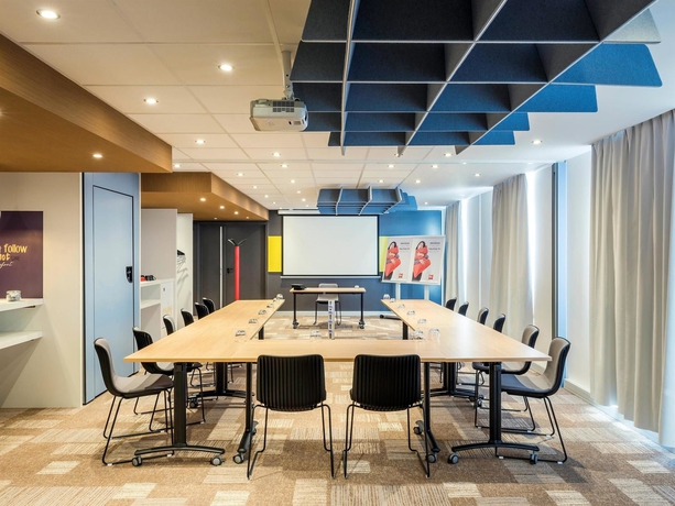 Imagen de los interiores del Hotel Ibis Paris Coeur D'orly Airport. Foto 14