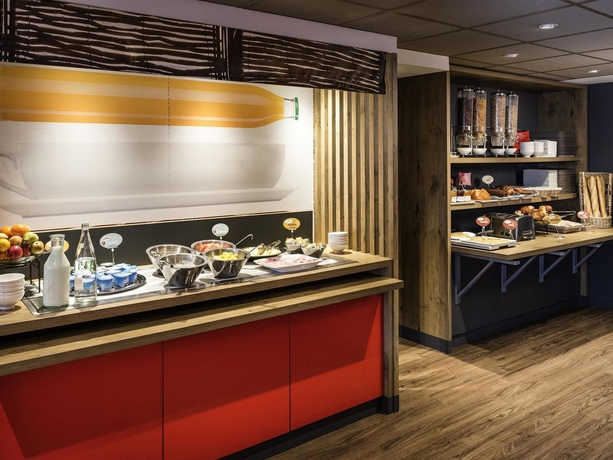 Imagen del bar/restaurante del Hotel Ibis Paris Gare Du Nord La Fayette 10ème. Foto 4