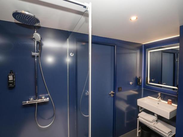 Imagen de la habitación del Hotel Ibis Paris Gare Montparnasse Catalogne. Foto 10