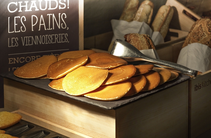 Imagen del bar/restaurante del Hotel Ibis Paris Italie Tolbiac. Foto 7