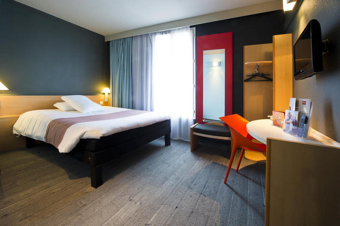 Imagen de la habitación del Hotel Ibis Paris Levallois Perret. Foto 3