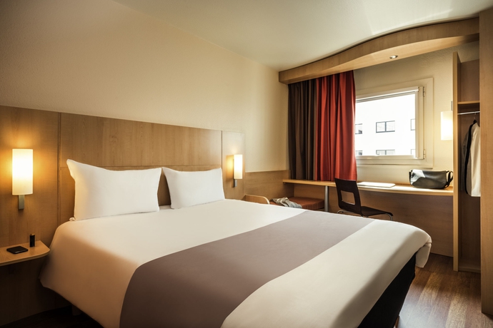 Imagen de la habitación del Hotel Ibis Paris Ornano Montmartre Nord 18ème. Foto 12