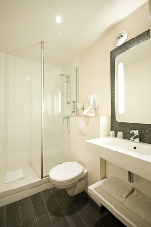 Imagen de la habitación del Hotel Ibis Paris Père Lachaise. Foto 10