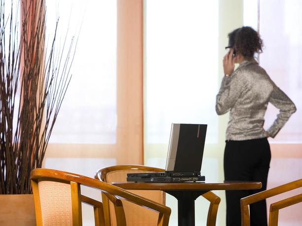 Imagen de los interiores del Hotel Ibis Paris Porte De Bercy. Foto 10