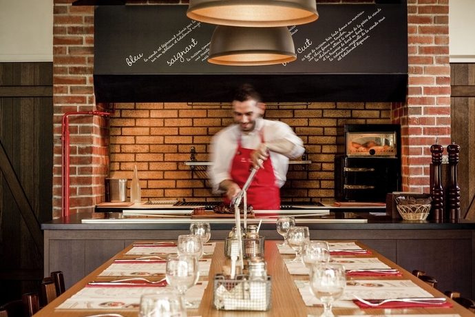 Imagen del bar/restaurante del Hotel Ibis Paris Porte D'orléans. Foto 2