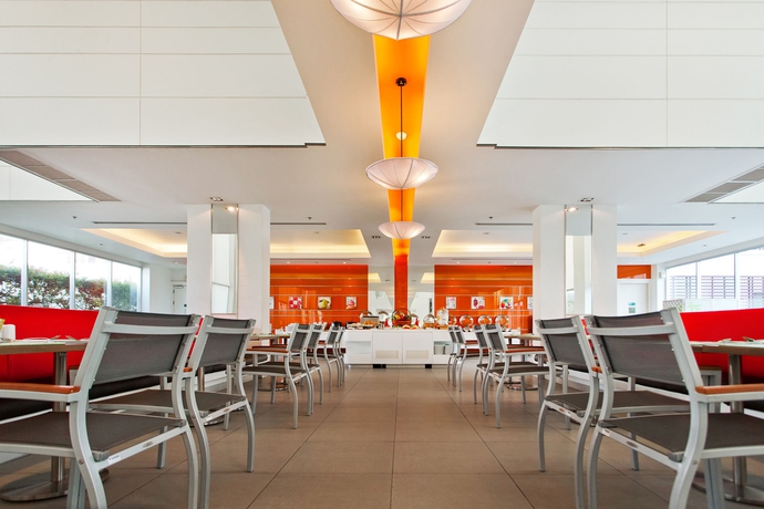 Imagen del bar/restaurante del Hotel Ibis Pattaya. Foto 4