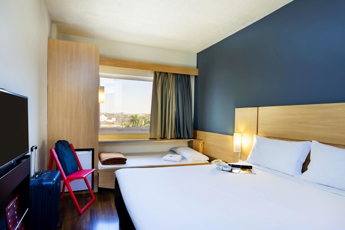Imagen de la habitación del Hotel Ibis Paulinia. Foto 12