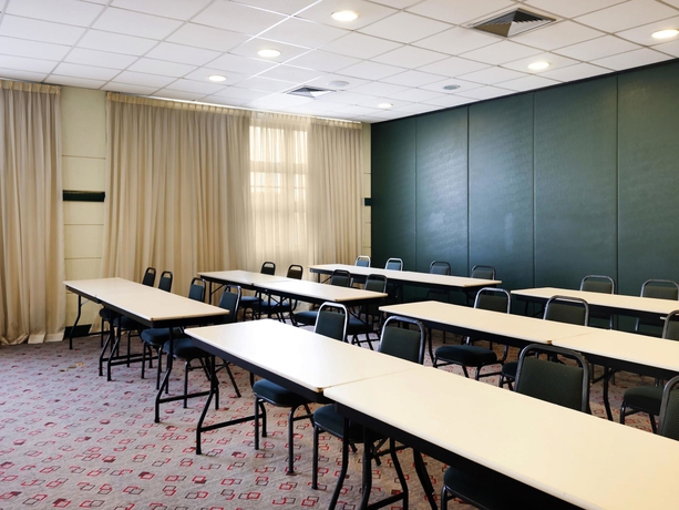 Imagen de los interiores del Hotel Ibis Paulinia. Foto 19