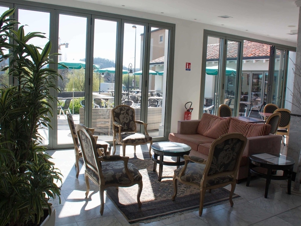 Imagen del bar/restaurante del Hotel Ibis Périgueux Centre. Foto 6