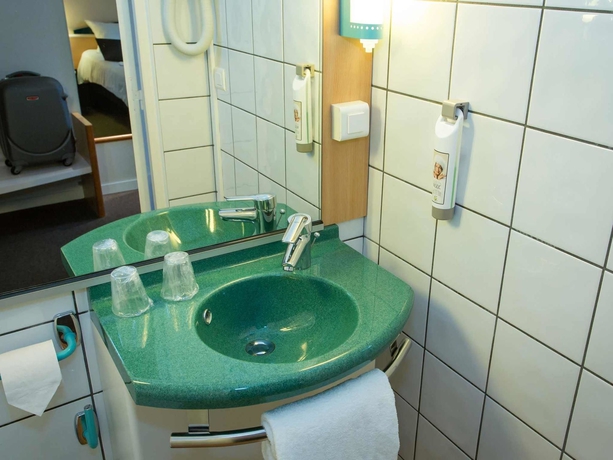 Imagen de la habitación del Hotel Ibis Perpignan Sud Saint Charles. Foto 12