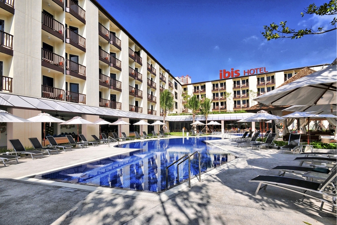 Imagen de la piscina del Hotel Ibis Phuket Kata - Sha Extra Plus. Foto 15