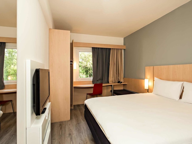 Imagen de la habitación del Hotel Ibis Pilar. Foto 13