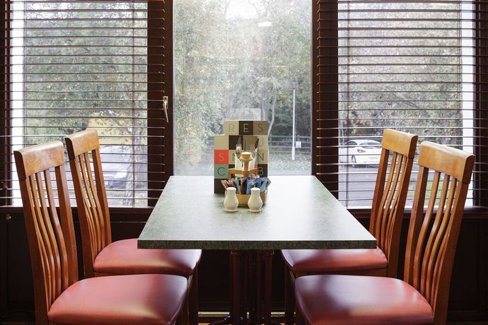 Imagen del bar/restaurante del Hotel Ibis Plymouth. Foto 2