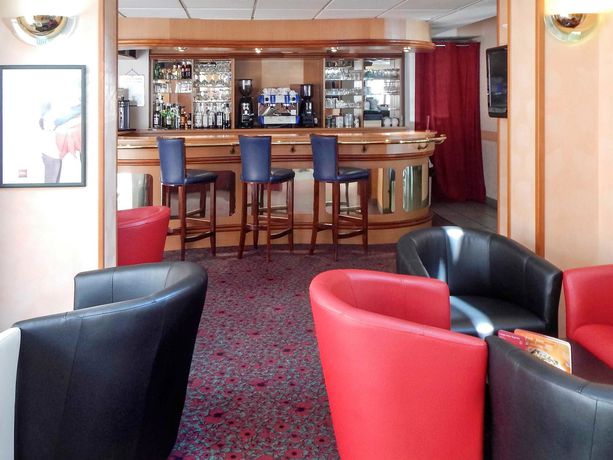 Imagen del bar/restaurante del Hotel Ibis Poitiers Beaulieu. Foto 7