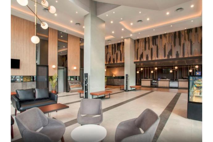 Imagen de los interiores del Hotel Ibis Pontianak City Center. Foto 13