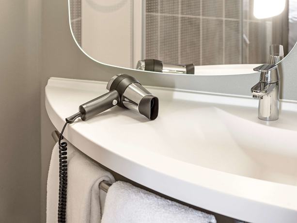 Imagen de la habitación del Hotel Ibis Pontorson Baie Du Mont Saint Michel. Foto 8