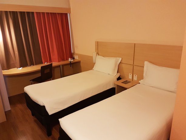 Imagen de la habitación del Hotel Ibis Porto Alegre Aeroporto. Foto 11