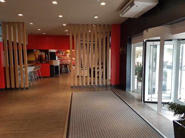 Imagen de los interiores del Hotel Ibis Porto Alegre Aeroporto. Foto 17