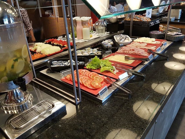 Imagen del bar/restaurante del Hotel Ibis Porto Alegre Aeroporto. Foto 4