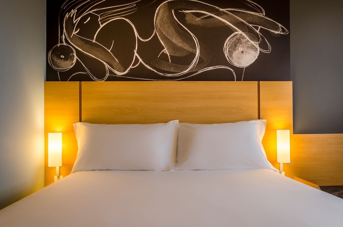 Imagen de la habitación del Hotel Ibis Porto Alegre Assis Brasil. Foto 9