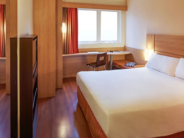 Imagen de la habitación del Hotel Ibis Porto Alegre Moinhos De Vento. Foto 12