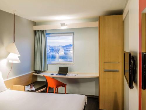 Imagen de la habitación del Hotel Ibis Porto Sao Joao. Foto 7