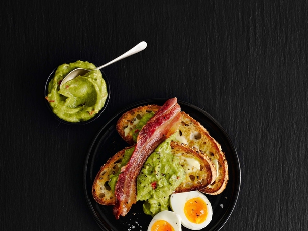 Imagen del bar/restaurante del Hotel Ibis Portsmouth Centre. Foto 3