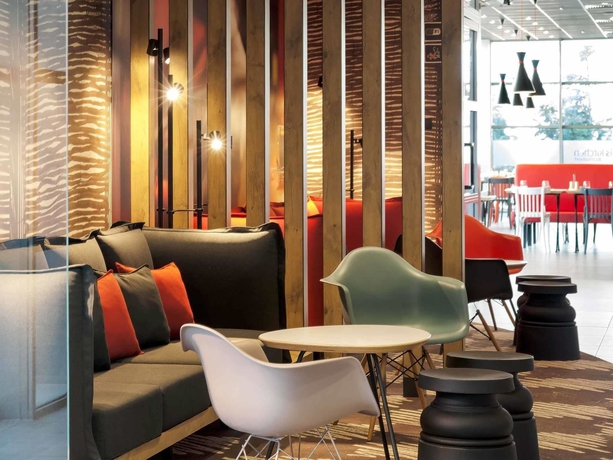 Imagen del bar/restaurante del Hotel Ibis Poznań Stare Miasto. Foto 7