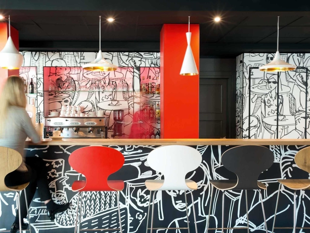 Imagen del bar/restaurante del Hotel Ibis Poznań Stare Miasto. Foto 10