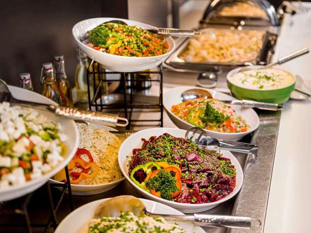 Imagen del bar/restaurante del Hotel Ibis Praha Mala Strana. Foto 4