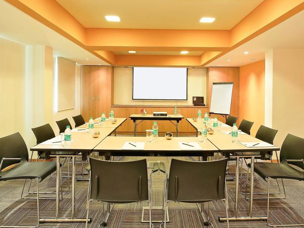 Imagen de los interiores del Hotel Ibis Pune Viman Nagar. Foto 15