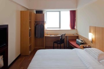 Imagen general del Hotel Ibis Qingdao Chengyang Zhengya. Foto 7