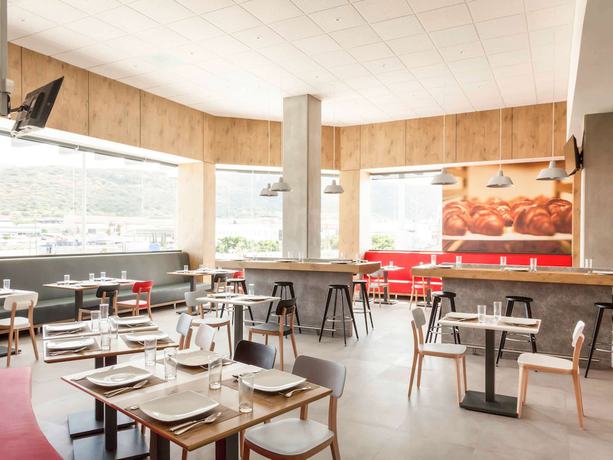 Imagen del bar/restaurante del Hotel Ibis Queretaro. Foto 5