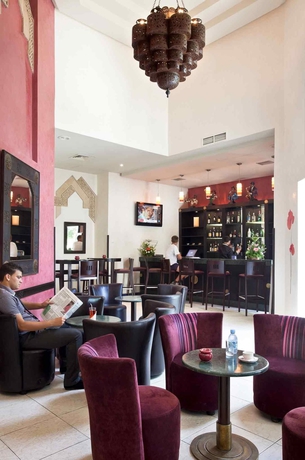 Imagen del bar/restaurante del Hotel Ibis Rabat Agdal. Foto 4