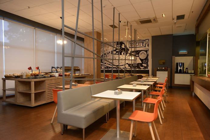 Imagen del bar/restaurante del Hotel Ibis Recife Boa Viagem. Foto 4