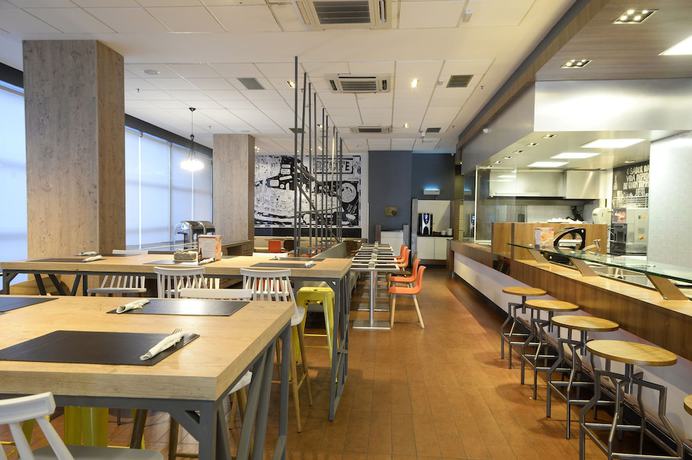 Imagen del bar/restaurante del Hotel Ibis Recife Boa Viagem. Foto 5