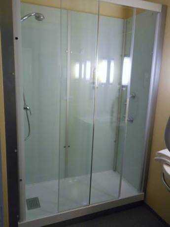 Imagen de la habitación del Hotel Ibis Rennes Beaulieu. Foto 6