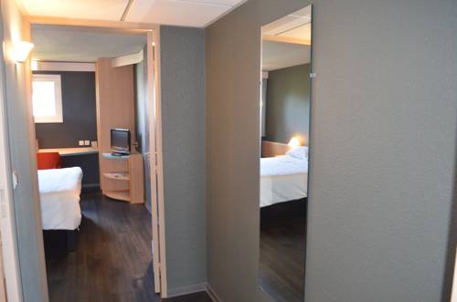 Imagen de la habitación del Hotel Ibis Rennes Beaulieu. Foto 7
