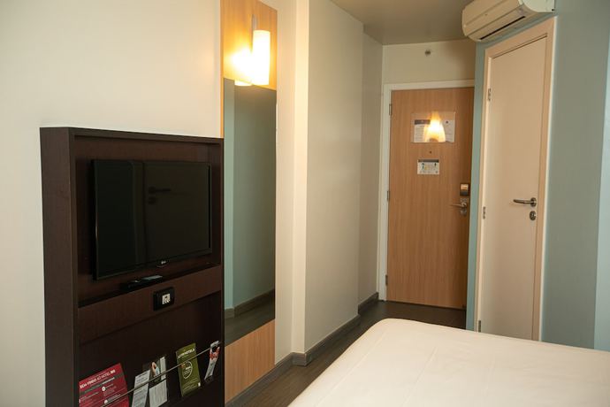 Imagen de la habitación del Hotel Ibis Rio De Janeiro Barra Da Tijuca. Foto 4